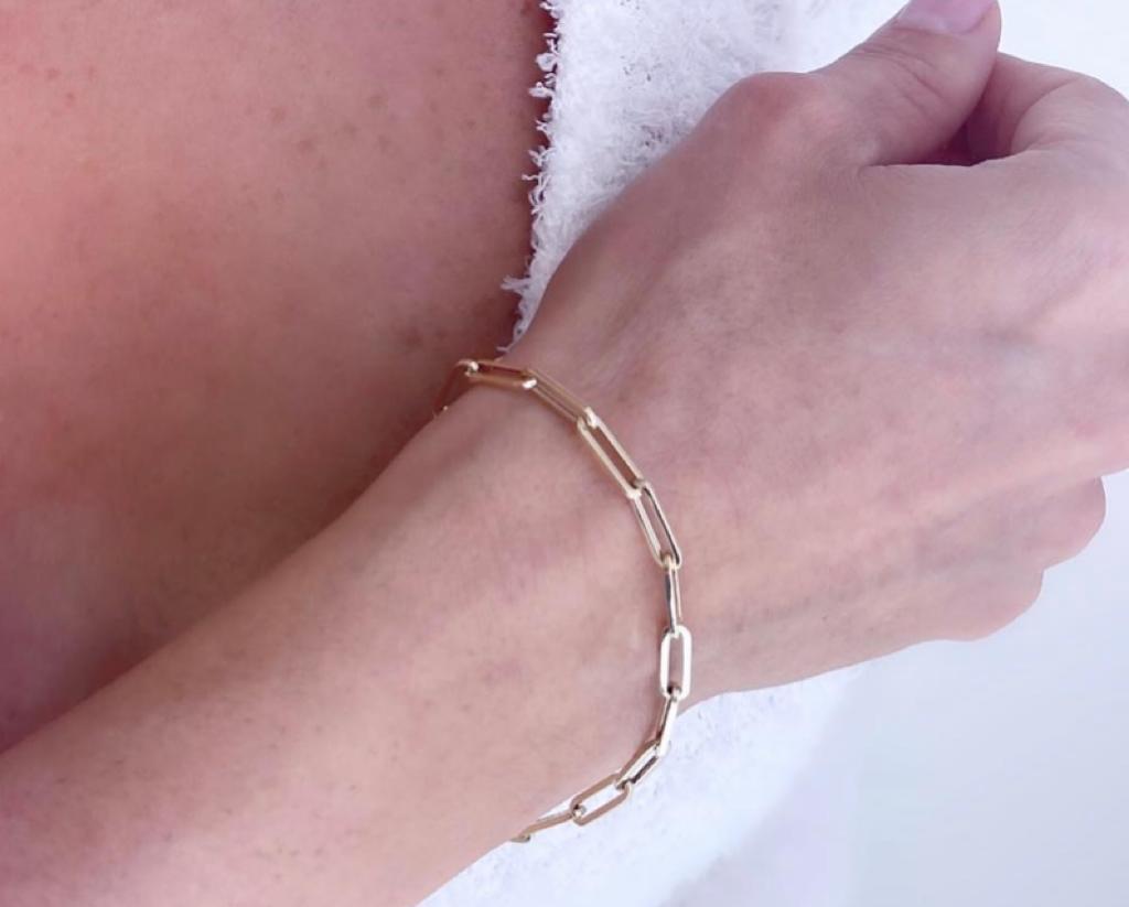 Flat long link bracelate